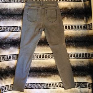 PACSUN jeggings size 28.  Gray distressed